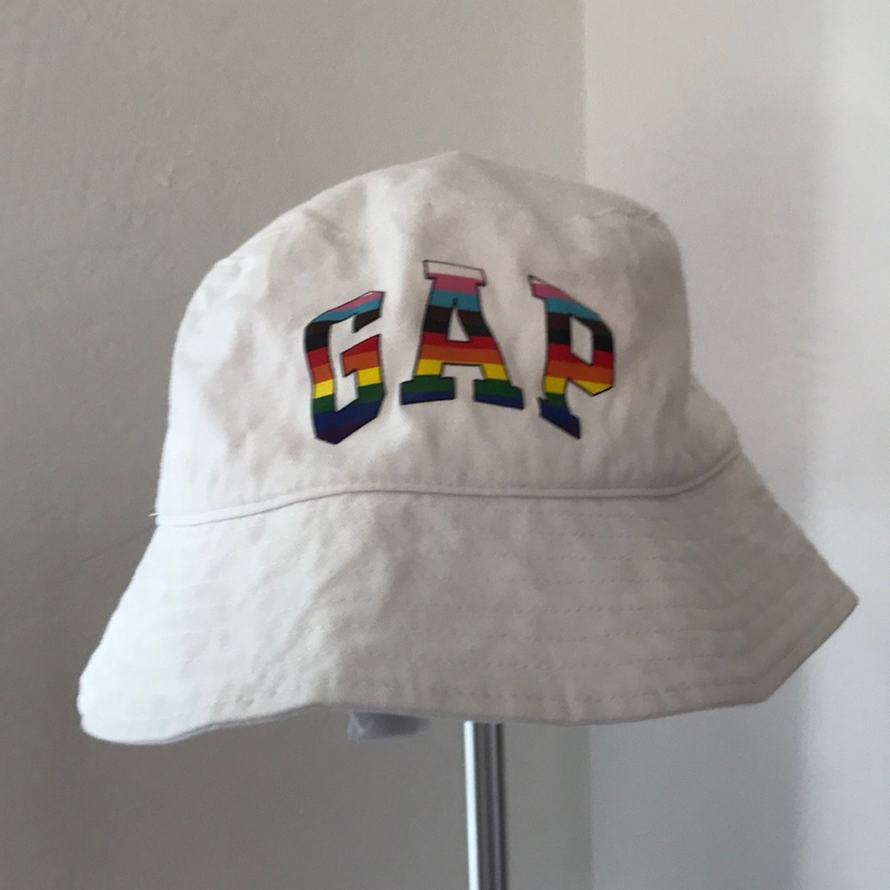 GAP pride rainbow logo bucket hat LGBTQ